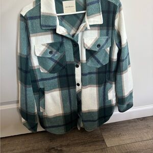 Dry Goods Thread and Supply Women’s Green and White Plaid Button-Up Shirt